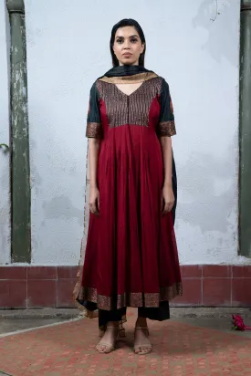 Jaji: Red and Black Salwar