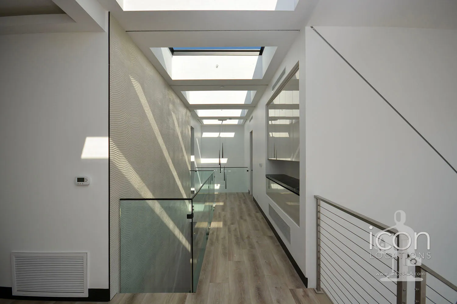 Modern - MO3074