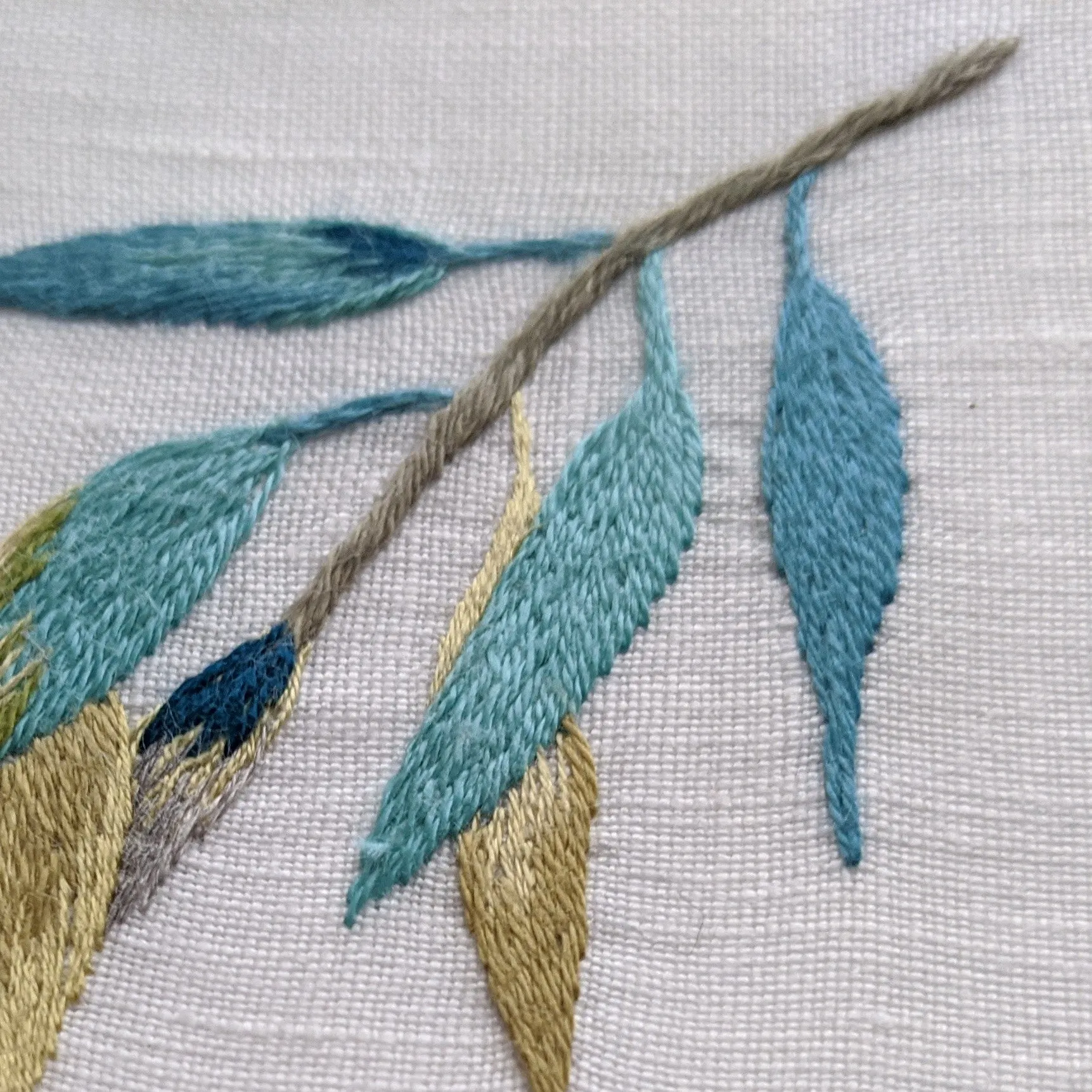 White Linen Napkins | Pulled Border | Hand Embroidered | Leaves